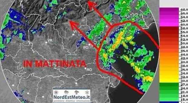 Il radar mostra il nucleo temporalesco mentre dal veneziano si sposta sulla Marca