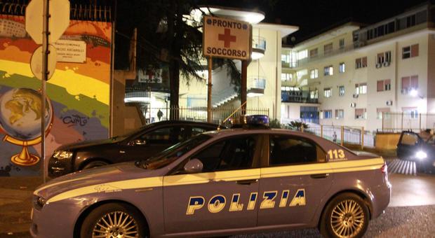 Napoli, sparatoria nella notte a via Argine: il 20enne ferito davanti alla fidanzata dopo una lite