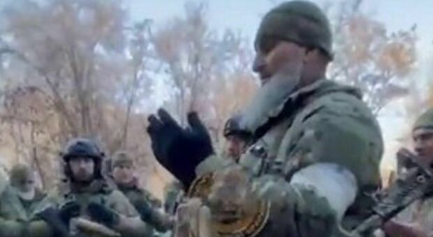 Il sospetto killer del braccio destro di Eltsin: ora è il generale che guida le truppe cecene a Mariupol