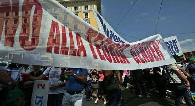 Roma, in piazza il "Family Day" contro le unioni civili