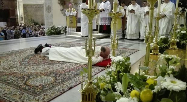 L'ordinazione del vescovo Russo