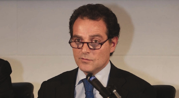 Il presidente dell'Ordine dei commercialisti di Napoli Vincenzo Moretta