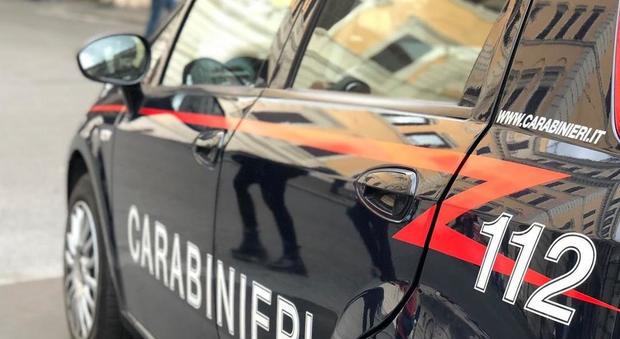Milano, scaraventa il figlio di cinque mesi contro il muro: arrestato per tentato omicidio