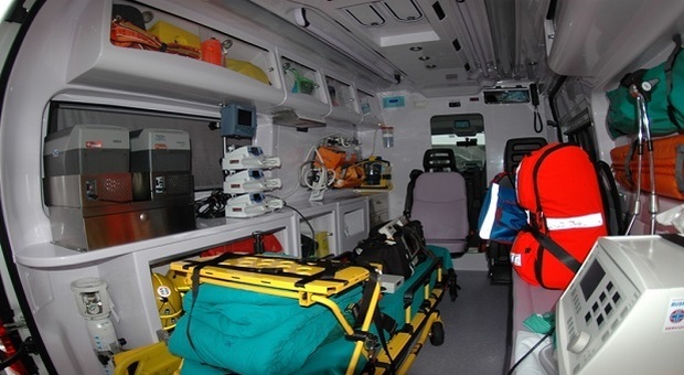 Bombole in ambulanza caricate con ossigeno industriale: inchiesta