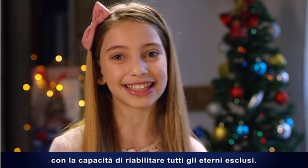 "Come un candito a Natale": lo spot Motta è virale, e c'è anche lei. L'avete riconosciuta?