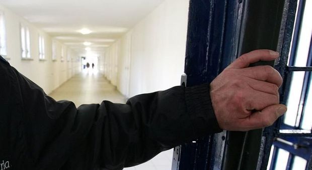 Milano, scarcerata perchè incinta, viene arrestata dopo un'ora per borseggio