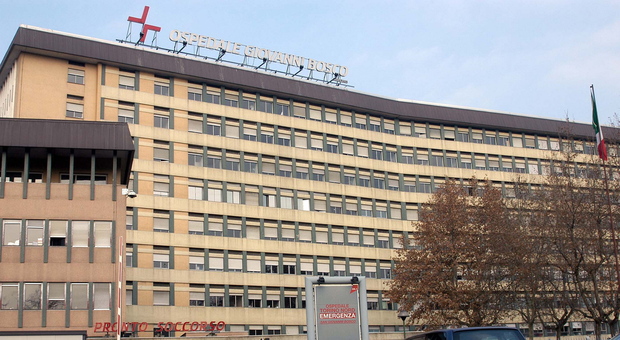 Torino, giovane ricoverata in rianimazione con miocardite da Covid: non è vaccinata