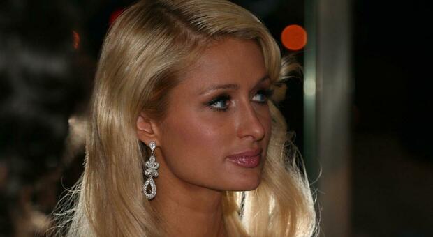 Paris Hilton: «Molestata dal prof nella scuola-lager per ribelli. Mi è stato diagnosticato il disturbo Adhd»