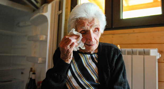 Si è spenta a 99 anni nonna Peppina: lei e la sua casetta icone della tenacia dopo il terremoto