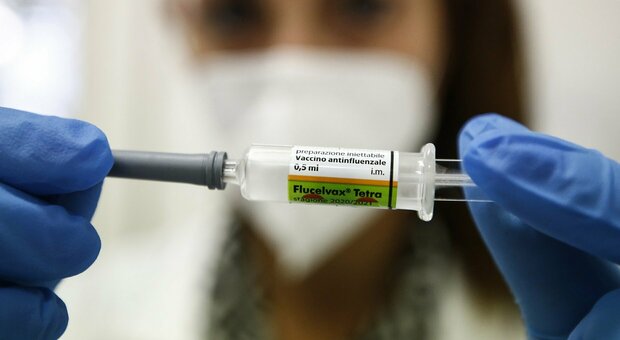 Frosinone, vaccino antinfluenzale: in arrivo 10mila fiale, copriranno quasi tutte le richieste della provincia