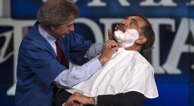 Elezioni, La Russa perde la scommessa e si taglia la barba in diretta tv