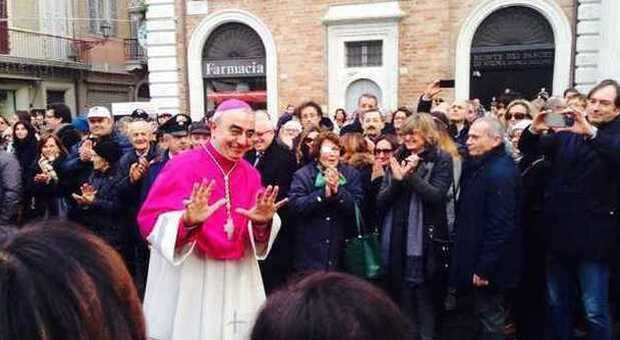 Il vescovo Manenti in quarantena: «Sta bene, il tampone è negativo»