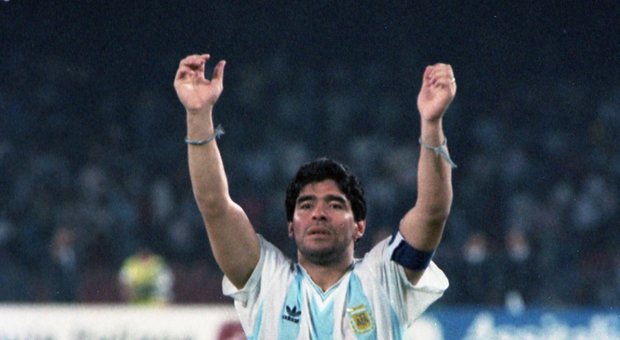 Gianna Nannini e Maradona: «Stregata dall'abbraccio con Diego»