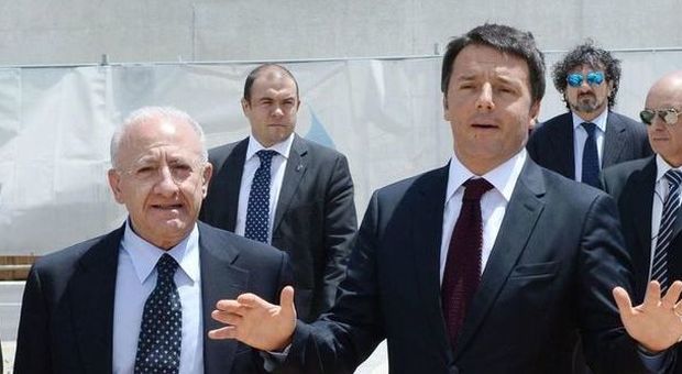 Indagato de Luca, Renzi non parla: «Me lo chiedete qui a Malta?»
