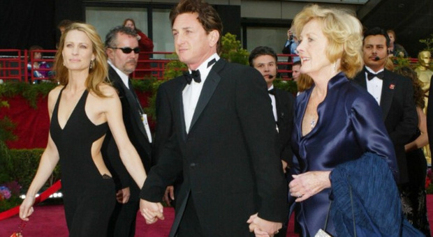 Sean Penn, morta la mamma Eileen Ryan: l'attrice rinunciò alla sua carriera per dedicarsi ai figli a tempo pieno