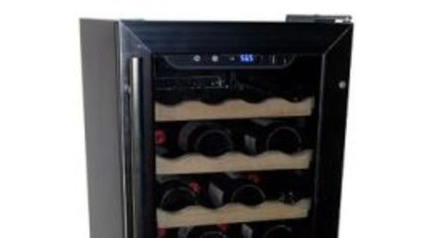 La piccola cantina di Haier connessa via Wi-Fi consente di monitorare la temperature delle bottiglie e le scorte di vino