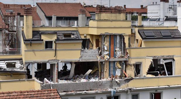 Giallo sull'esplosione a Milano, la compagna di Pellicanò forse scoprì la fuga di gas