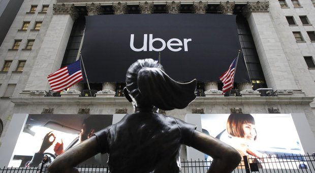 Uber sbarca a Wall Street ma il debutto è in calo. L'app valutata 75 miliardi