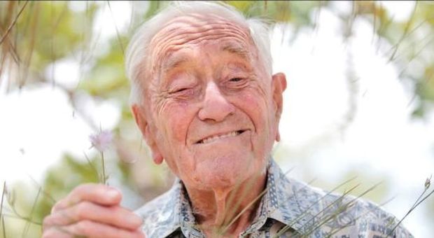 «Sto bene, sono lucido ma stanco di vivere». Botanico di 104 anni sceglie l'eutanasia in Svizzera