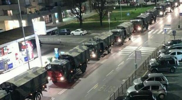 Covid, oggi a Bergamo la commemorazione delle vittime: 4 anni fa i camion militari con le bare