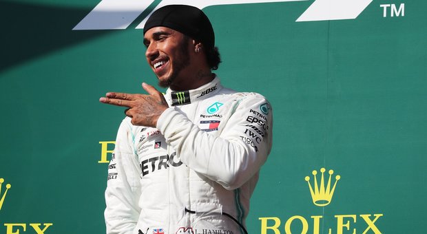 Formula 1, Hamilton avvisa gli avversari: «Non ho intenzione di ritirarmi presto»