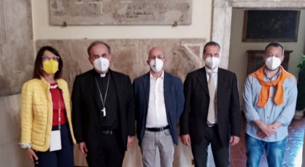 La Cisl incontra il vescovo Pompili: «Progetto campagna fiscale gratuita per i Comuni nell'area del sisma»