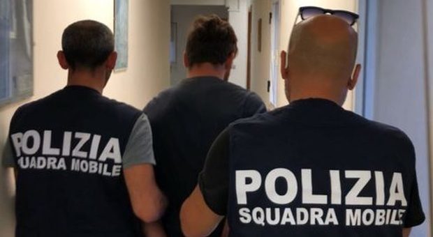 Rubano 400mila euro a donna incapace di intendere: arrestati