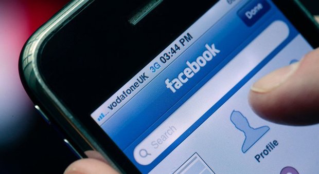 Scoperta falla nella chat di Facebook serviva a manipolare messaggi e foto