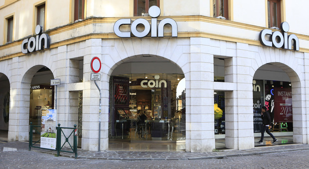 lo storico negozio di Coin a Treviso