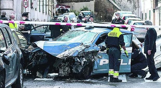 Poliziotto ucciso a Napoli, rom accusa il complice: «Fabricio ha deciso di colpire la volante»
