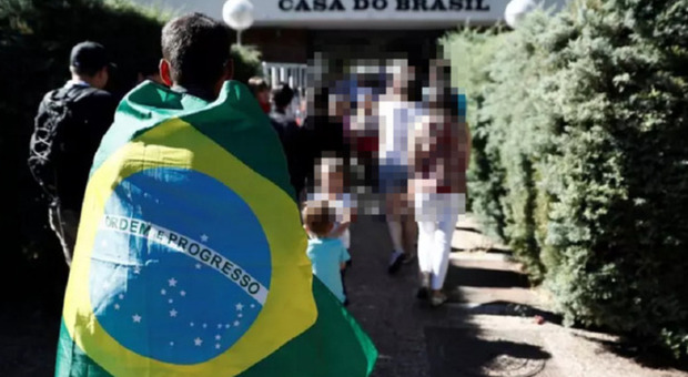 https://statics.cedscdn.it/photos/MED/22/88/8402288_08114835_cittadinanza_facile_brasiliani.jpg