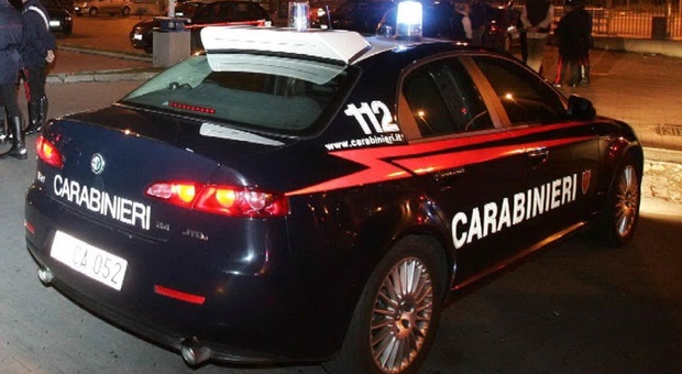 Napoli, la rapina finisce male: accoltellato un 23enne, un arresto