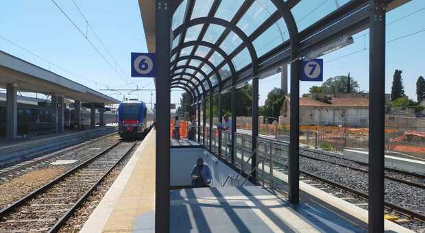Lecce, aperto il sottopasso per i binari 6 e 7: stazione più sicura
