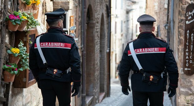 Spello, minaccia l’ex compagno e gli danneggia l’auto: arrestata dai carabinieri