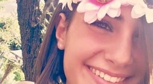 Cristiana, 16 anni, muore in uno scontro. Grave la gemella