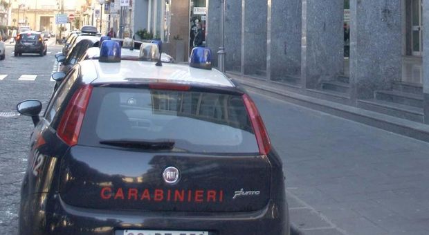 I carabinieri al Comune di Caserta