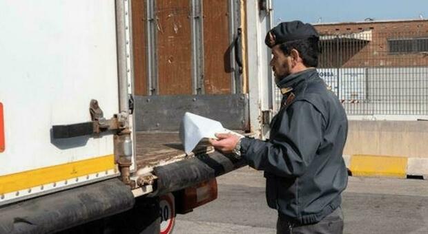 Frode nel commercio di olii lubrificanti: 14 arresti anche a Bari