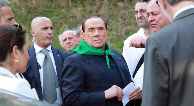 Berlusconi: M5S? Davanti a loro gente si sente come ebrei con Hitler