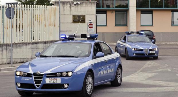 Perugia, assalto in pasticceria: ladri in fuga con 400 euro
