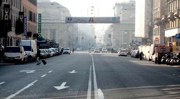 Roma e Milano, allarme smog: auto sotto accusa
