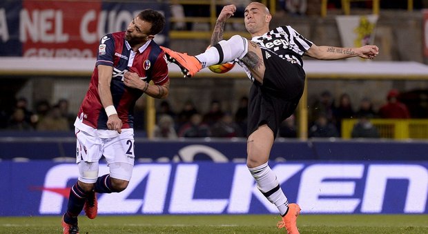 Impresa dei rossoblu al Dall'Ara: 0 - 0 con la Juventus Il Napoli torna a intravedere il primato