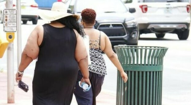 Usa: l'obesità aumenta i pericoli del Covid, chi è in sovrappeso andrebbe vaccinato presto