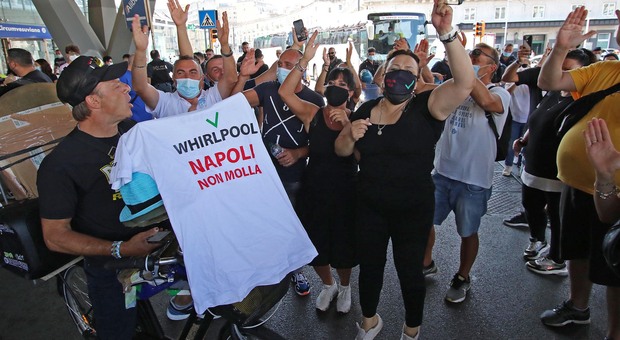 Whirlpool Napoli, sì unanime della Camera a mozione per il rilancio del sito di Ponticelli
