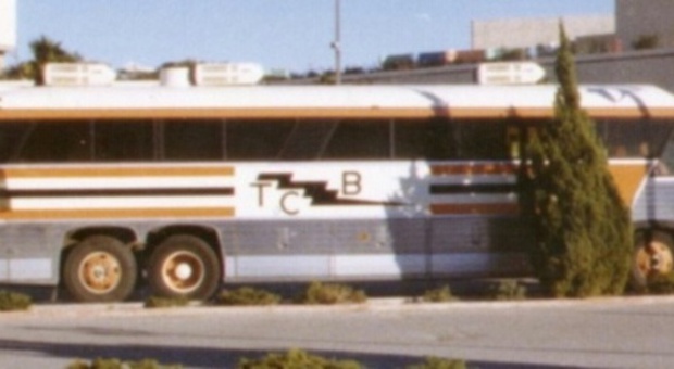 Il Tcb Tour Bus di Elvis Presley (elvis-express.com)