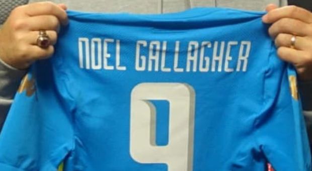 Il Napoli presenta il suo nuovo «colpo»: è Noel Gallagher
