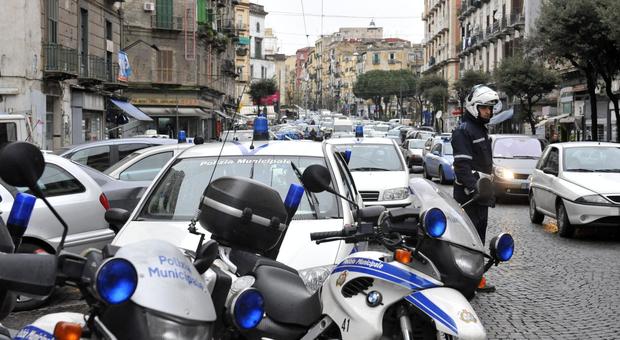 Napoli, vigili senza assicurazione: verso dieci giorni di sospensione
