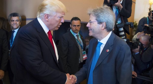 Trump a Gentiloni: «Apprezziamo gli sforzi dell'Italia sulla crisi dei migranti»