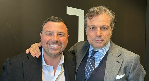 Giancarlo Arra della Sbarro Health Research Organization e Cristiano Giuntoli nella sede della Juventus