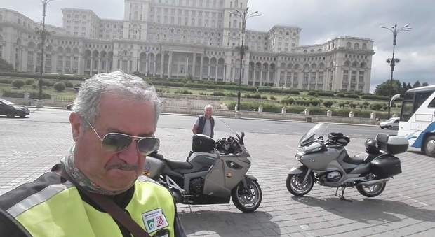 Osimo, tragico tour nei Carpazi Orefice muore in moto a 67 anni