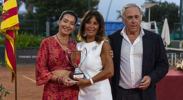 Sport e mondanità al Tennis Napoli per il prestigioso torneo sociale